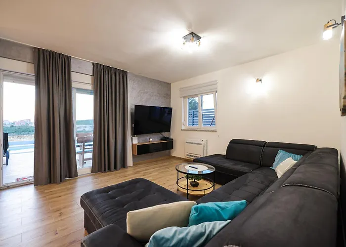 Carmen Zadarvillas Villa